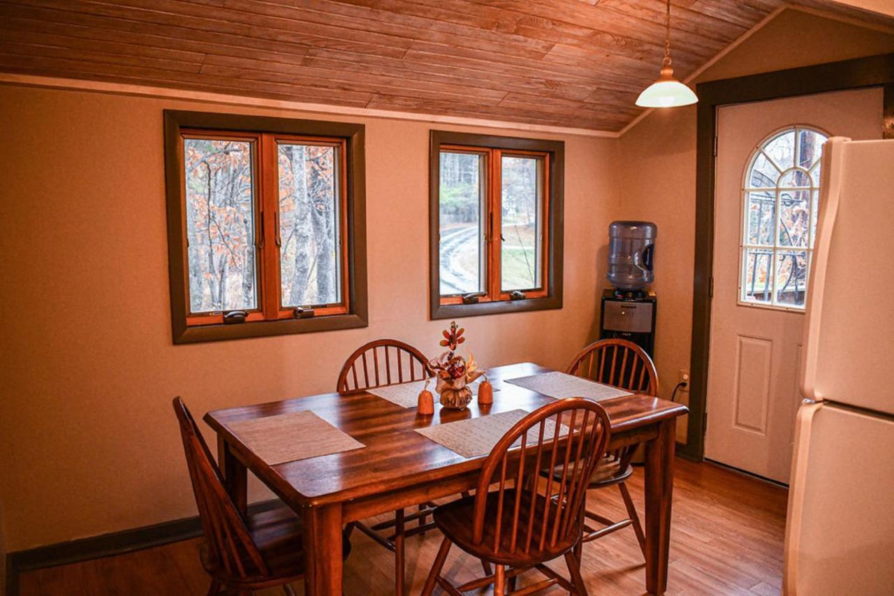 Brook Road Cabin Goshen Bagian luar foto